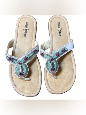 Minnetonka Beaded Leather Thong Sandals Size 8 Boho Western Comfort